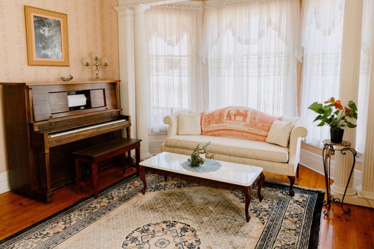 1897 Beekman House Bed And Breakfast Dundee Esterno foto